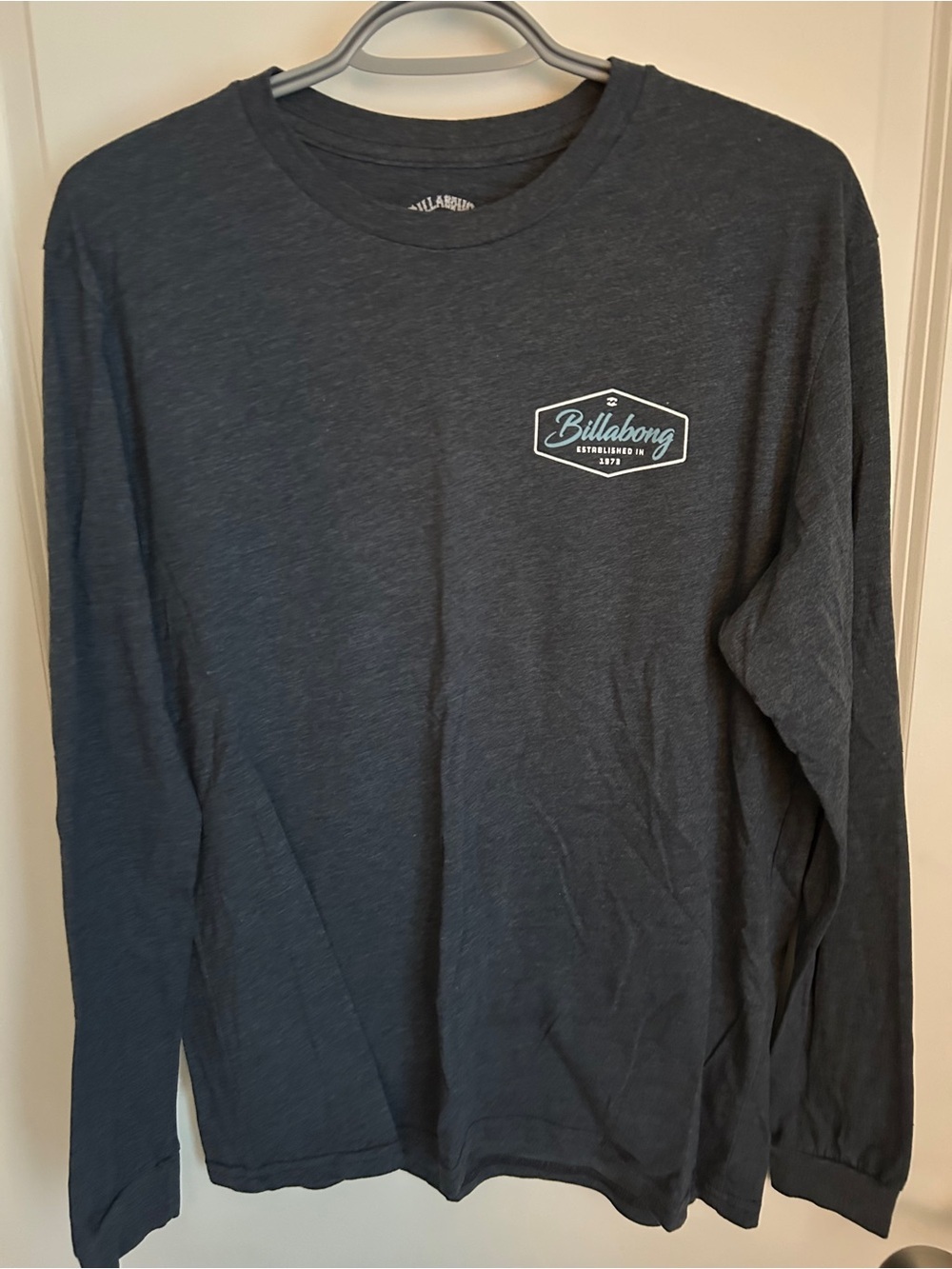 Billabong Men's Long Sleeve Tee - Dark Charcoal with White Logo